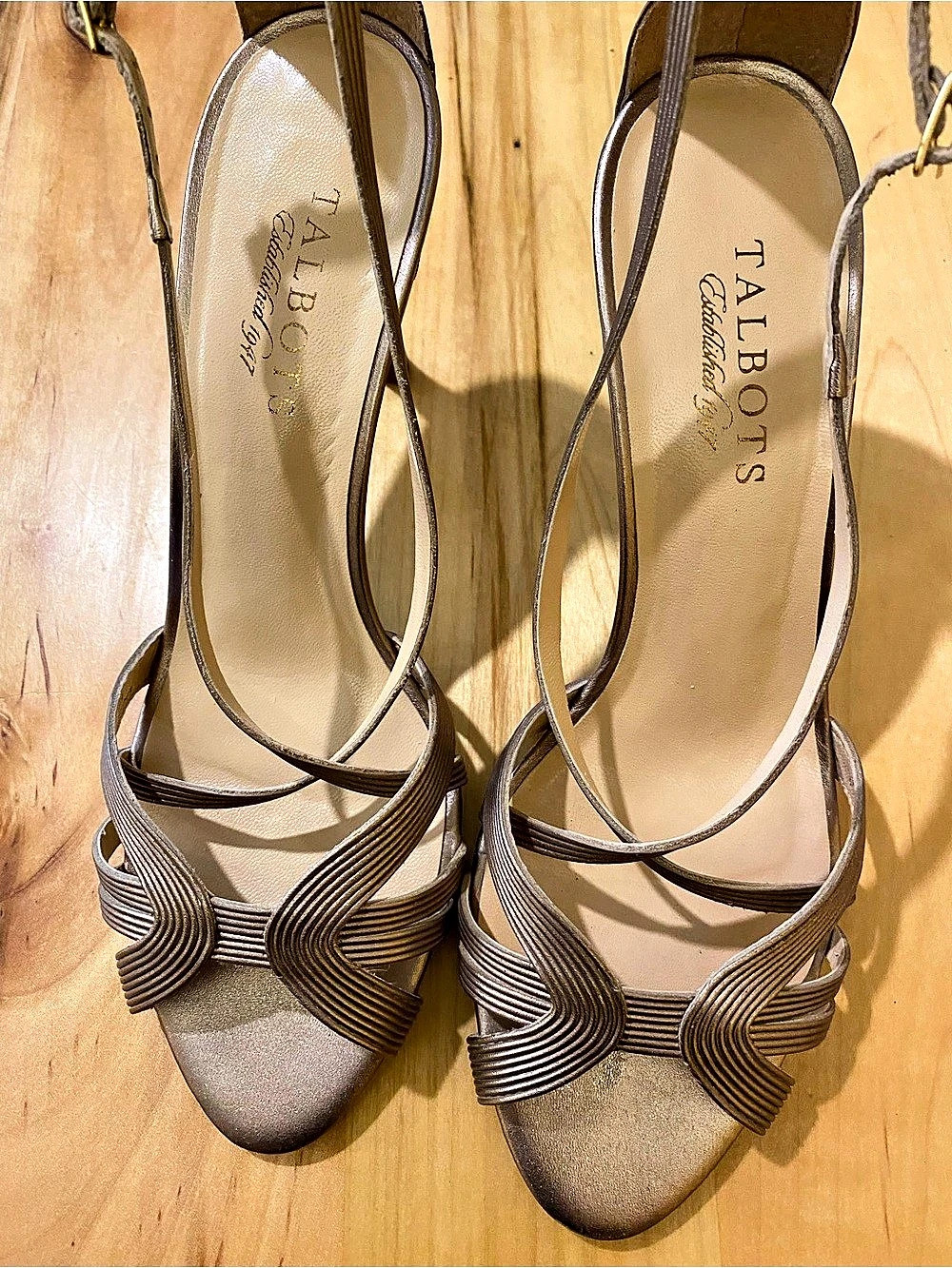 Talbots Strappy Metallic Heels in Brown size 8